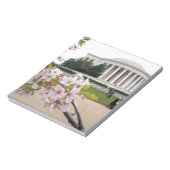 Thomas Jefferson Memorial mit Kirschblüten Notizblock (Rotiert)