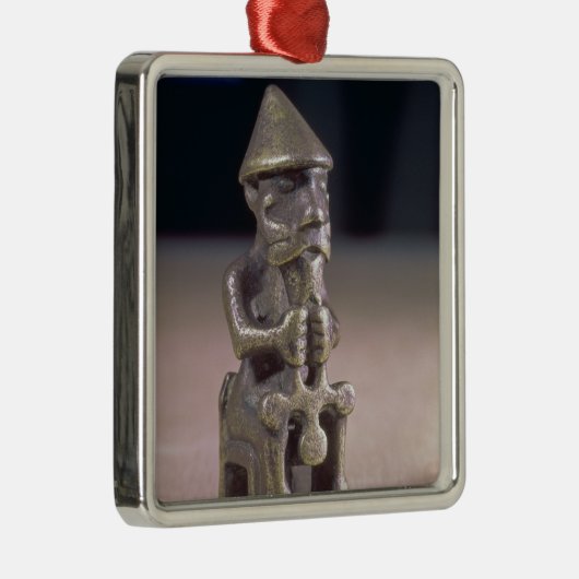 Thor mit einem Hammer, Statuette fand in Island Silbernes Ornament (Rechts)