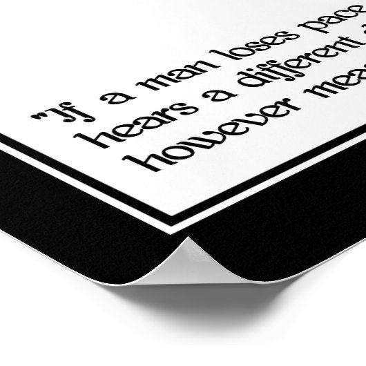 Thoreau Zitat "Different Drummer" Poster (Ecke)