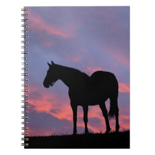 Thoroughbred Horse Silhouetted at Sunrise Notizblock