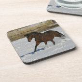 Thoroughbred-Pferd, das in den Schnee läuft Untersetzer (Linke Seite)