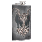 Thor's Might: Mjölnir und der Thunderous Companion Flachmann (Rechts)