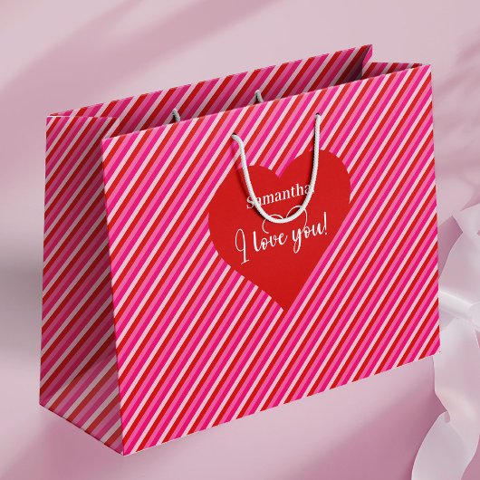 Thoughtful Valentine Gift Bag With I Love You Text Große Geschenktüte