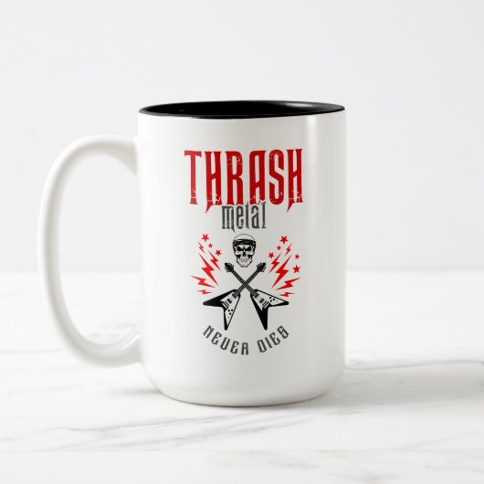 Thrash Metal stirbt nie Zweifarbige Tasse (Links)