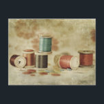 Threads und Schaltflächen Postkarte<br><div class="desc">eine Postkarte mit einem Bild von Vintagen Threads und Schaltflächen.</div>