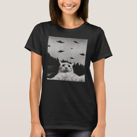 ThreadWeird Alien Cat UFO T - Shirt - Classic Fit, (Vorderseite)