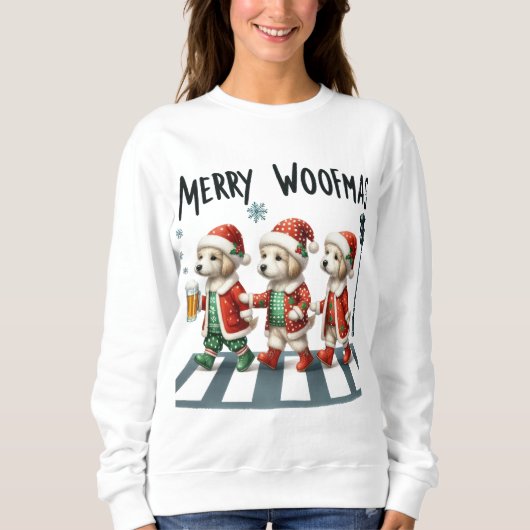 THREE ADORABLE CHRISTMAS DOGS MERRY WOOFMAS SWEATSHIRT (Vorderseite)