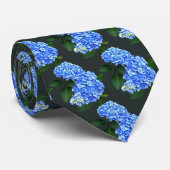 Three Blue Hydrangea Krawatte (Gerollt)