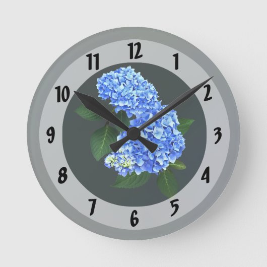 Three Blue Hydrangea Runde Wanduhr (Vorderseite)