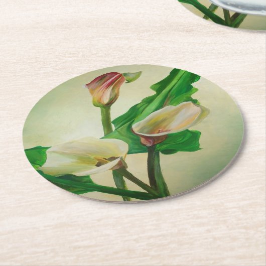 Three Calla Lilies Atemberaubend Botanical Acrylic Runder Pappuntersetzer (Angewinkelt)