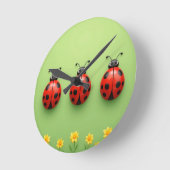 Three Colorful Ladybugs Runde Wanduhr (Winkel)