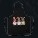 Three Gnomes Buffalo Kariert Red Christmas Schürze<br><div class="desc">Three Gnomes Buffalo Kariert Red Christmas</div>