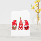 Three Gnomes Holding Heart Leopard Happy Valentine Karte (Gelbe Blume)