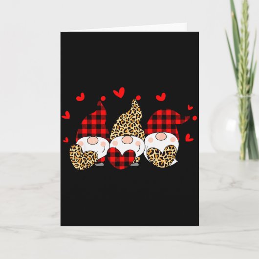 Three Gnomes Holding Hearts Leopard Happy Valentin Karte (Vorderseite)