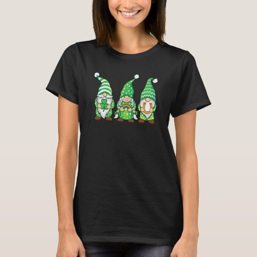Three Gnomes Lucky Shamrock St Patrick's Day Gnome T-Shirt (Vorderseite)