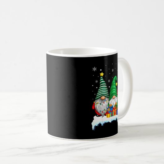 Three Gnomes Tree Lights Men Women Matching Xmas H Kaffeetasse (VorderseiteRechts)