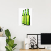 Three green bottles of beer on white background, poster (Heimbüro)