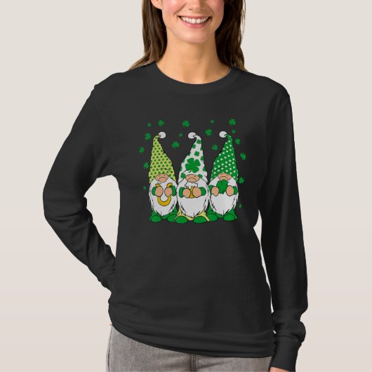 Three Green Irish Gnomes Shamrock Clover St Patric T-Shirt (Vorderseite)