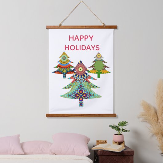 THREE HOLIDAY TREES WANDTEPPICH MIT HOLZRAHMEN (Schlafzimmer)