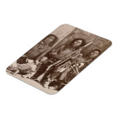 Three Indian Braves, Fotograf von der Royal Eng Magnet (Linke Seite)