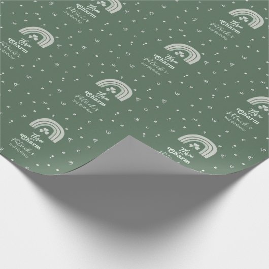 Three Is A Charm Shamrock Any Age Birthday Geschenkpapier (Ecke)
