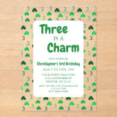 Three Is A Charm St Patrick's Day 3rd Birthday Acryleinladungen (Vorderseite)
