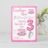 Three It’s Time for Tea 3rd Birthday Invitation Einladung (Stehend Vorderseite)