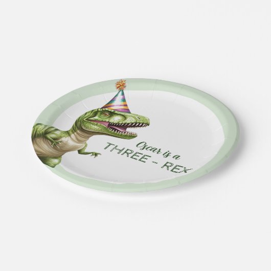 Three-Rex Dinosaur Birthday | Green Dino Pappteller (Schrägansicht)