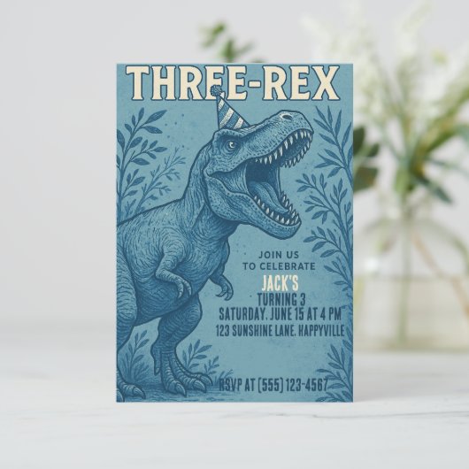 Three Rex Dinosaur Jungle Birthday Einladung (Stehend Vorderseite)