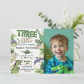 Three Rex Dinosaur Themed Einladung (Stehend Vorderseite)