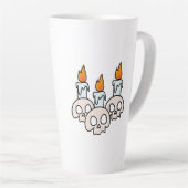 Three Skulls with Burning Candles Milchtasse (Rechte Ecke)