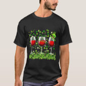 Three Wine Glasses C Kleeblatt St Patrick Day Iris T-Shirt (Vorderseite)