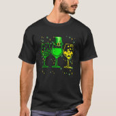 Three Wine Glasses C Kleeblatt St Patrick Day Iris T-Shirt (Vorderseite)