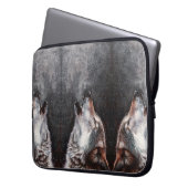 Three Wolves Howling Laptopschutzhülle (Vorderseite Links)
