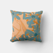 Throw Cushion Contemporary Leaf Design in Peach Kissen (Vorderseite)