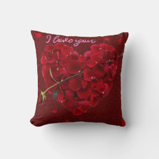 Throw Pillow I love you  Kissen