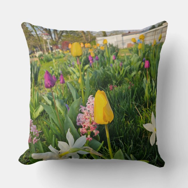 Throw Pillow Kissen (Vorderseite)