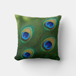 Throw Pillow Kissen