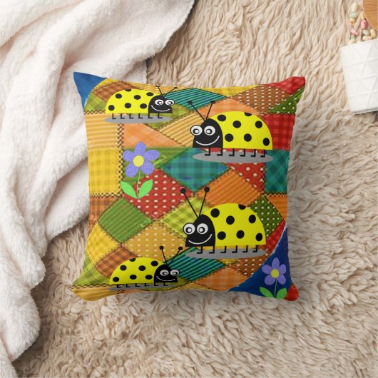 Throw Pillow Ladybug Kissen (Decke)