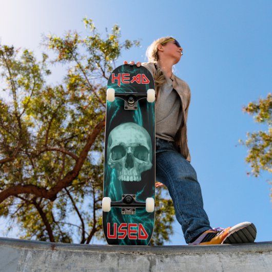 THUNDER SKULL ELECTRIC SKATEBOARD (Außenbereich 1)