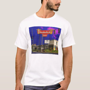 Thunderbird-Gasthaus T-Shirt