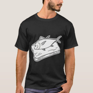 Thunfisch auf Schneidbrett gelegt T-Shirt