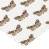 Thyatira batis - The Peach Blossom Moth Tischdecke (Schrägansicht)