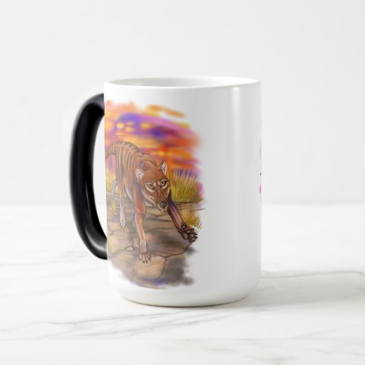 Thylacin Verwandlungstasse (Vorderseite Links)