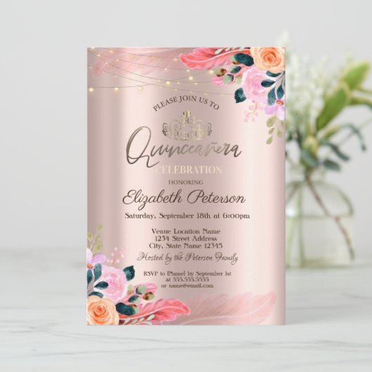 Tiara, Blume Feather Rose Gold Quinceañera Einladung (Stehend Vorderseite)