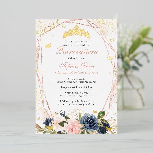 Tiara Butterfly Floral Blush Pink Marine Quinceane Folieneinladung (Stehend vorne)