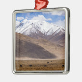 Tibet - Berglandschaft mit Yaks Ornament Aus Metall (Links)