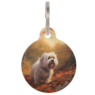 Tibet Terrier im Herbstlaub Fall Inspiriert Haustiermarke