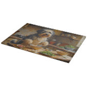 Tibetan Terrier Cooking in Kitchen Schneidebrett (Ecke)