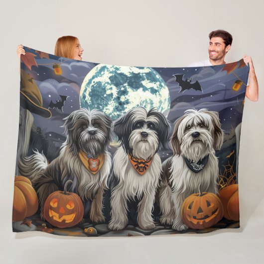 Tibetan Terrier Halloween Spooky Fleecedecke (Beispiel)